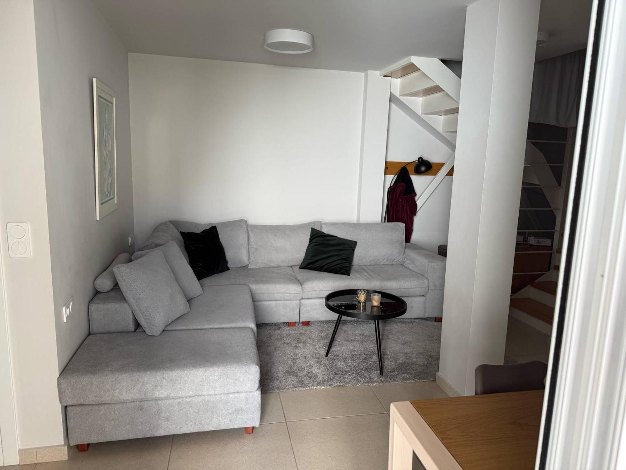 Stylish Studio Apartment - 8F House Kalamata Exterior photo